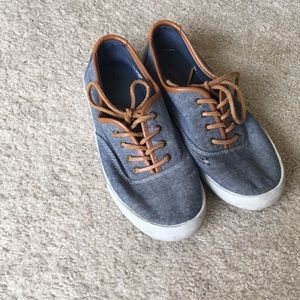 Navy shoes